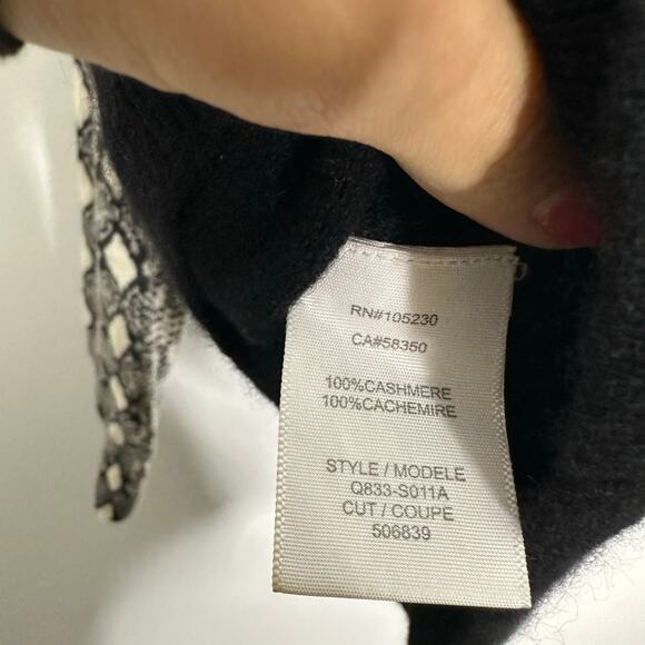 Equipment Femme $325 Cashmere Crewneck Sweater Reptile Snake Print Size M - Picture 10 of 11